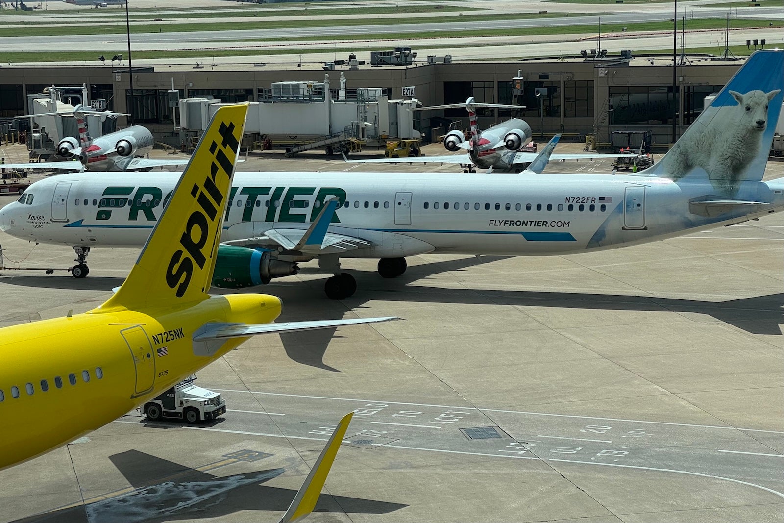 You are currently viewing Frontier adds 4 routes, fills gap left by Spirit Airlines at several major airports