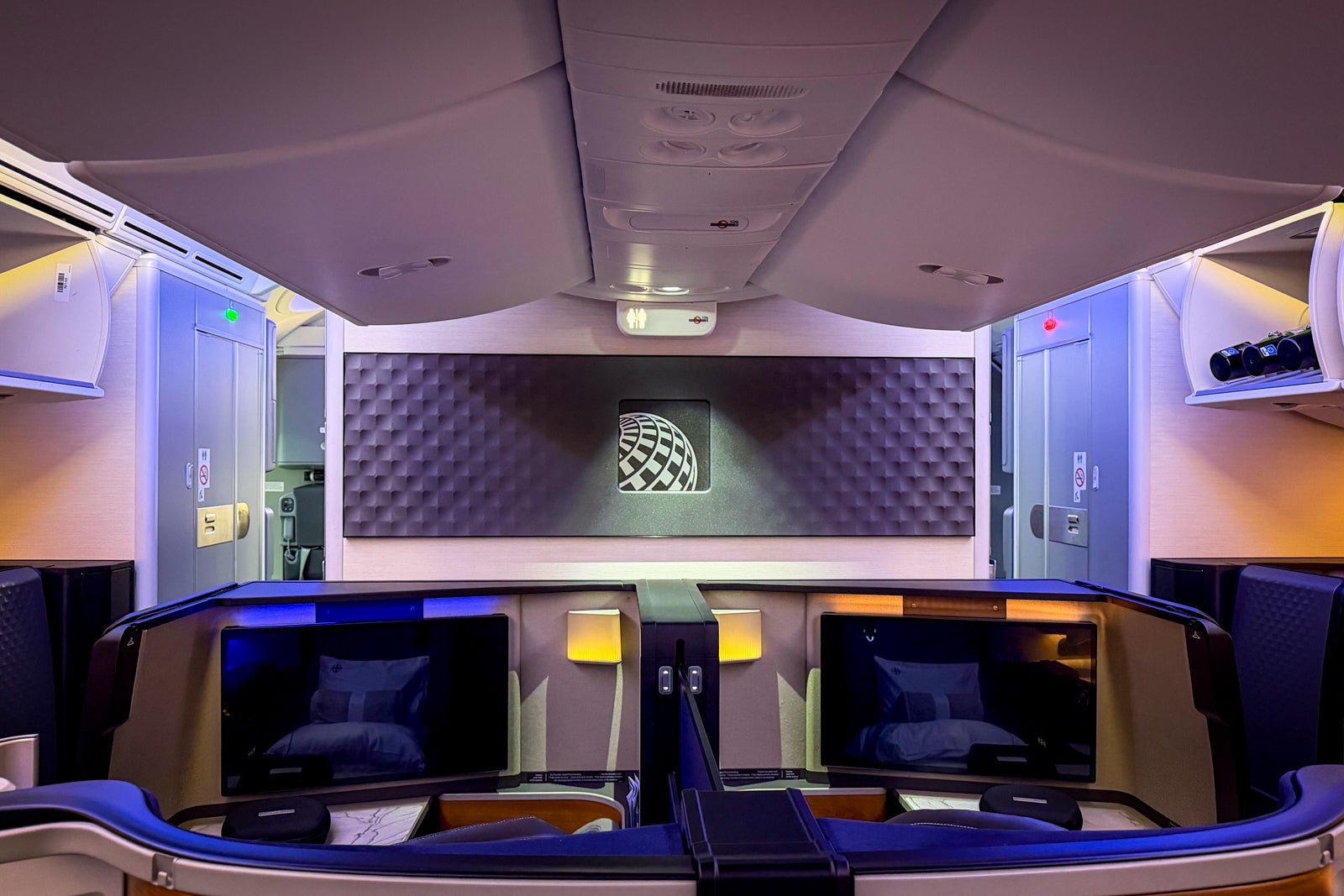 You are currently viewing Spacious suites and fine wines: A review of United’s new Elevated Polaris business class