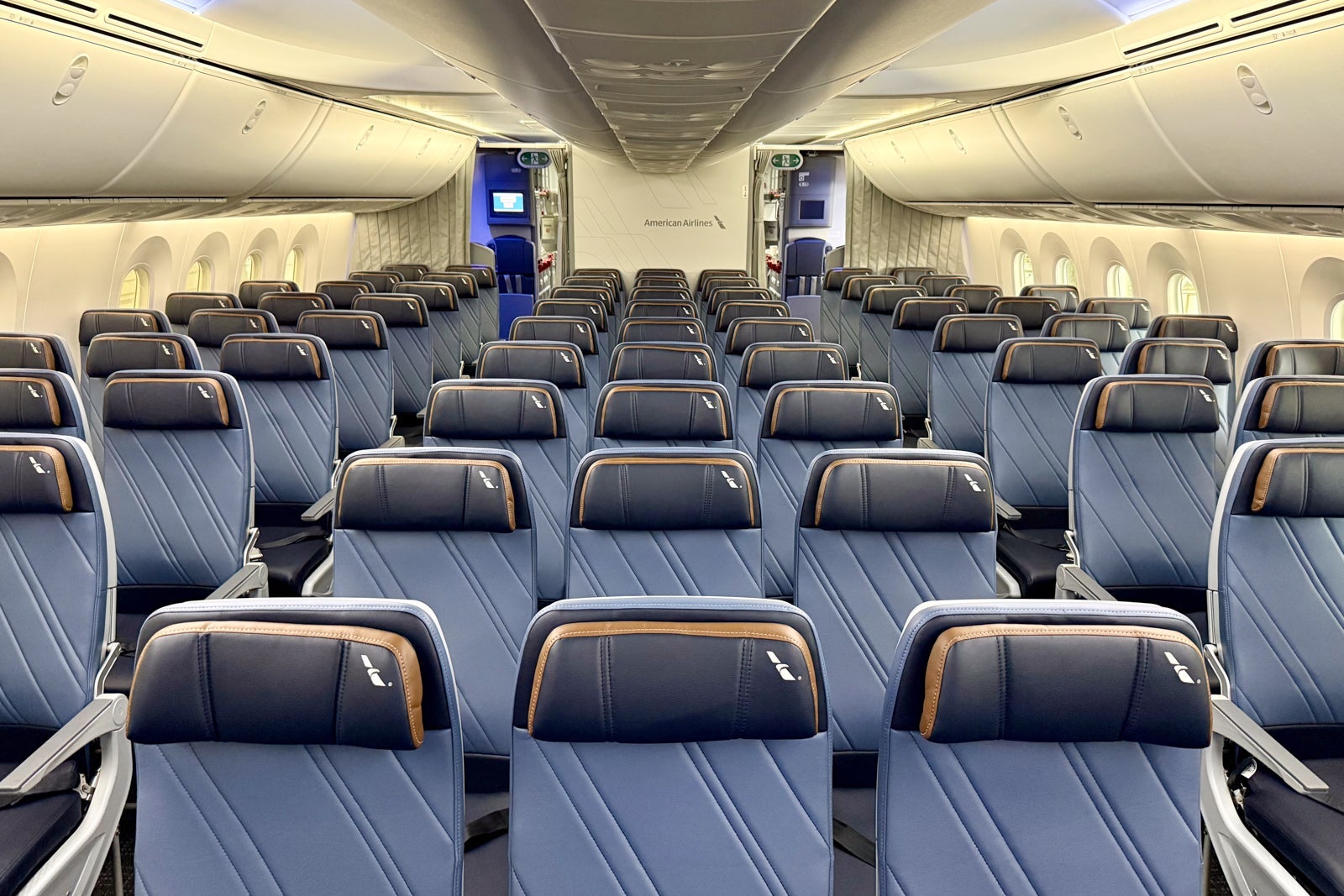 You are currently viewing How to earn American Airlines AAdvantage miles