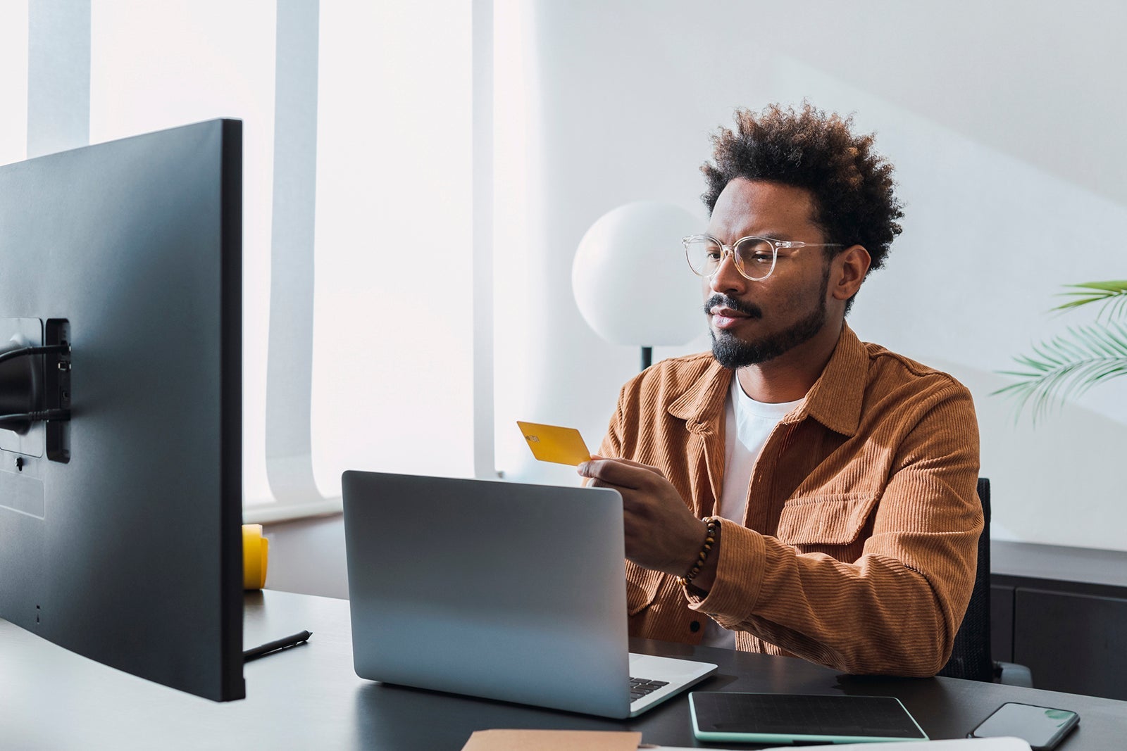 You are currently viewing Venture X vs. Venture X Business: Which premium Capital One card is right for you?