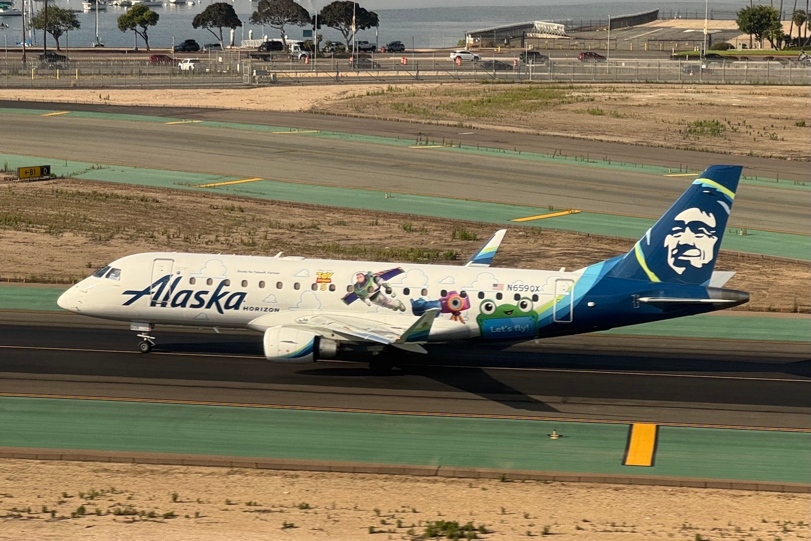 You are currently viewing Alaska plots credit card with no annual fee, drops hints about next Atmos transfer partner
